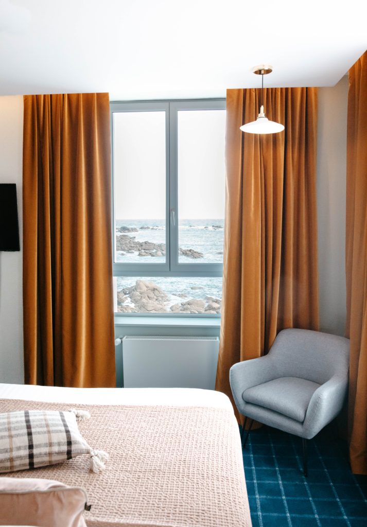Chambre Premium mer avec vu directe sur la mer de notre hôtel de la mer à brignogan